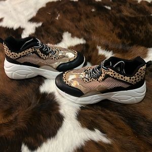 Qupid cheetah shoes size 6.5-7